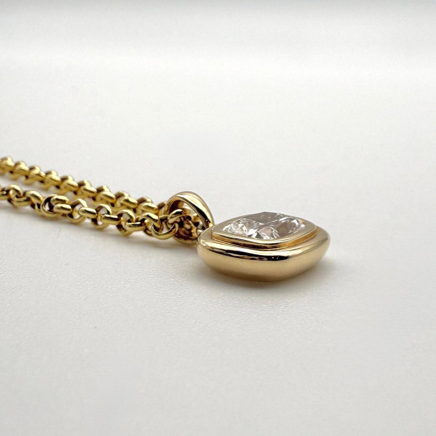 Double Bezel Diamond Pendant Necklace