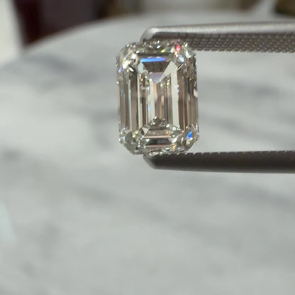 Emerald Cut | 1.00ct F VVS2